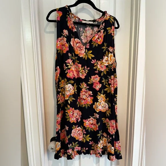 LOFT | Dresses | Loft Xxl Flowy Knee Length Dress Great Floral Print |  Poshmark
